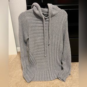 Simply Vera fuzzy sweater with hood